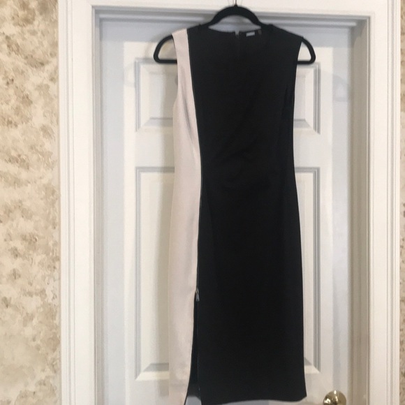 Tahari black and white dress Clearance